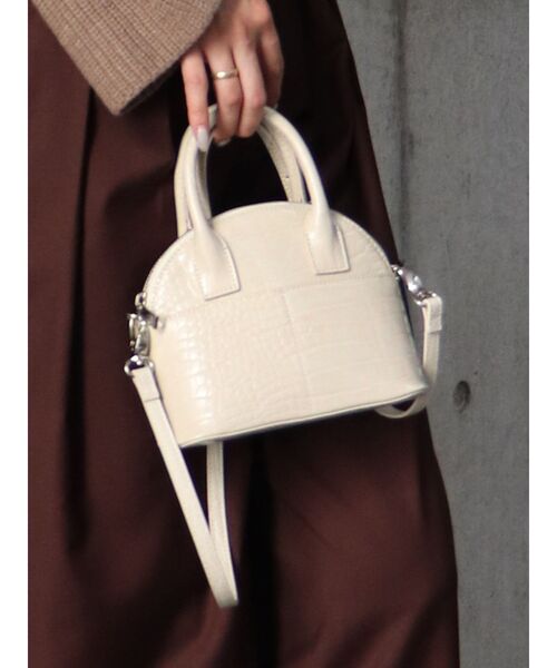 MURUA（ムルーア）の「ミニラウンドBAG（ハンドバッグ・レディース・ホワイト/ブラック/ブルー・FREE）」の2枚目の写真