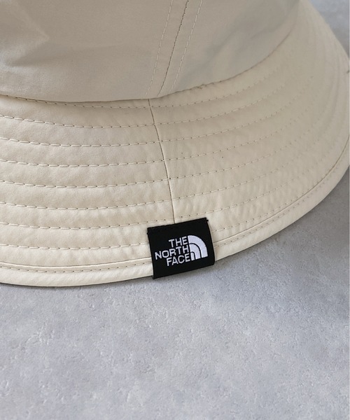 THE NORTH FACE（ザノースフェイス）の「THE NORTH FACE ザ・ノースフェイス / ナイロンサファリハット ECO BUCKET HAT バケットハット（ハット・メンズ・ブラック/アイボリー・M/L）」の5枚目の写真