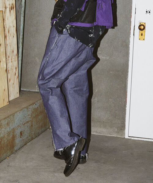 GLOSTER(グロスター)の「【BLAW×GLOSTER】 リメイク ミリタリーデニムパンツ(その他パンツ・メンズ・インディゴブルー・MEDIUM)」の2枚目の写真