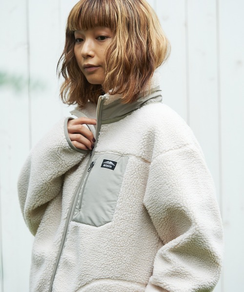 OUTDOOR PRODUCTS(アウトドアプロダクツ)の「【OUTDOOR PRODUCTS/アウトドアプロダクツ】防風ボアスタンドブルゾン ワンポイントブランドロゴ ユニセックス(ブルゾン・メンズ・オフホワイト/その他1/ベージュ/カーキ/アイボリー・SMALL/LARGE/X-LARGE/MEDIUM)」の11枚目の写真