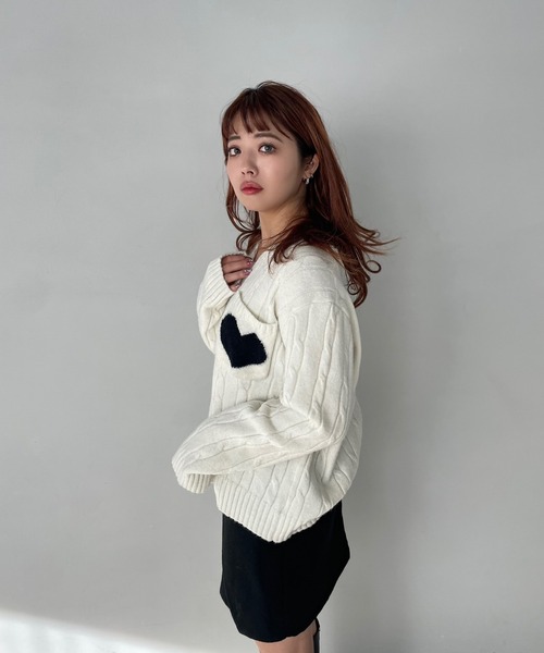 Fano Studios(ファノ ストゥディオズ)の「Vネック ケーブルニットトップス FQ21S107【Fano Studios】(ニット/セーター・レディース・ホワイト・L/S/M/XS)」の22枚目の写真