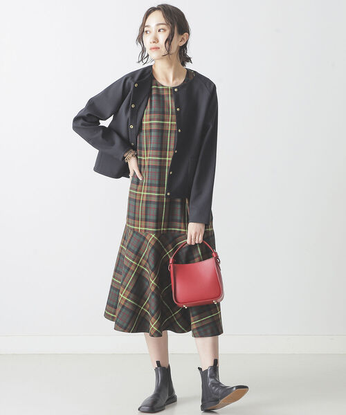BEAMS LIGHTS(ビームスライツ)の「BEAMS LIGHTS / キルティング スナップ ラグランスリーブ ブルゾン(ブルゾン・レディース・ブラック/ケリー/ホワイト系その他5・ONE SIZE)」の13枚目の写真