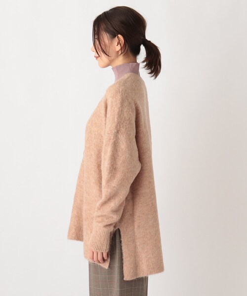 SOUP（スープ）の「◆【モヘヤ混】チュニック丈 深めVネックニット（ニット/セーター・レディース・グレー/ライトパープル/ベージュ・07/11/09）」の8枚目の写真