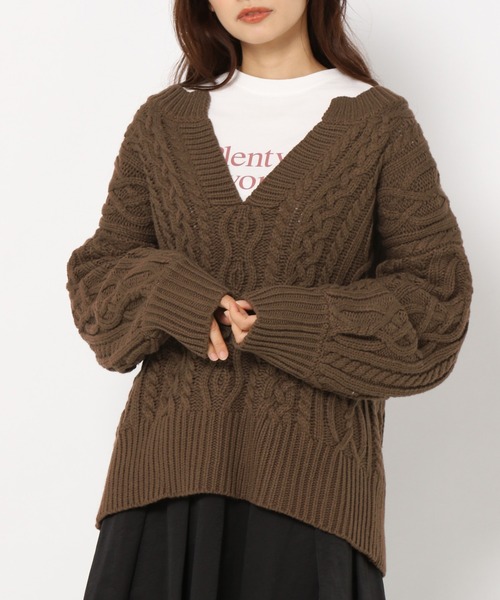 mysty woman（ミスティウーマン）の「キーネックケーブルプルオーバー 258224（ニット/セーター・レディース・アイボリー/カーキ/ライトグレー/ブラウン/ピンク/モカ・FREE）」の3枚目の写真