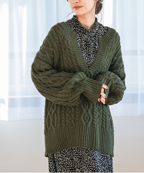 mysty woman（ミスティウーマン）の「キーネックケーブルプルオーバー 258224（ニット/セーター・レディース・アイボリー/カーキ/ライトグレー/ブラウン/ピンク/モカ・FREE）」の5枚目の写真