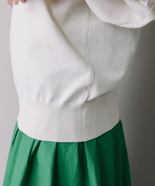 Munich（ミューニック）の「ストレッチジャージパフスリーブプルオーバー（ニット/セーター・レディース・ブラック/ブラウン/カーキ/アイボリー・FREE）」の10枚目の写真