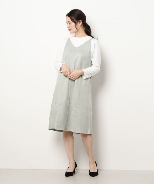 BELLUNA（ベルーナ）の「スエード調素材ジャンパースカート（ジャンパースカート・レディース・ネイビー/ライトグリーン/グレイッシュベージュ・MEDIUM/LARGE/X-LARGE）」の7枚目の写真