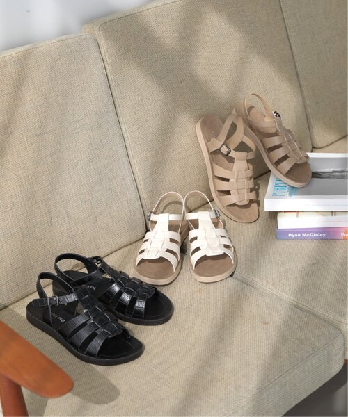 RAY CASSIN（レイカズン）の「フラットグルカサンダル（サンダル・レディース・ブラック/グレイッシュベージュ/キナリ・MEDIUM/LARGE）」の3枚目の写真