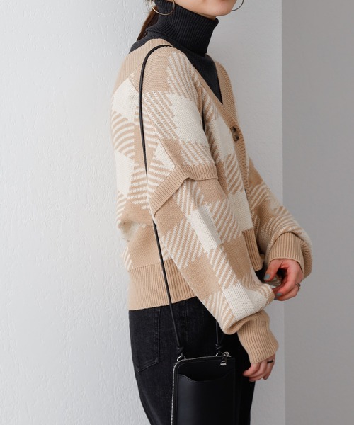 COLONY 2139（コロニートゥーワンスリーナイン）の「チェック柄ジャガードニット短丈カーディガン（カーディガン/ボレロ・レディース・ブラック/ベージュ/ブルー・FREE）」の16枚目の写真