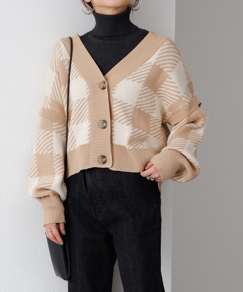 COLONY 2139（コロニートゥーワンスリーナイン）の「チェック柄ジャガードニット短丈カーディガン（カーディガン/ボレロ・レディース・ブラック/ベージュ/ブルー・FREE）」の18枚目の写真