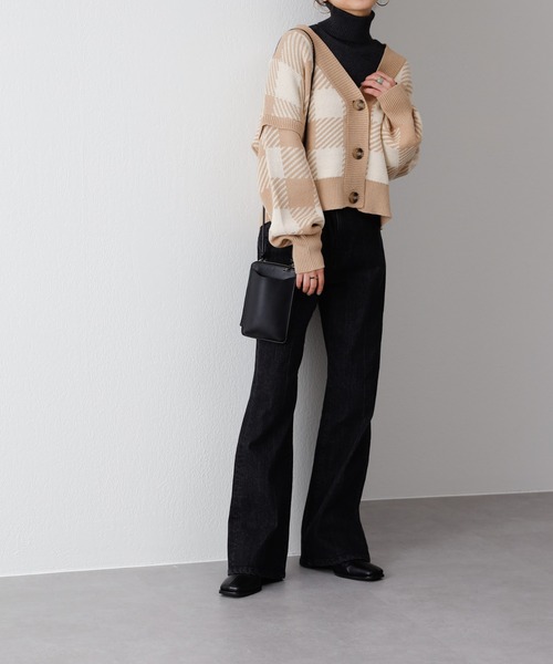 COLONY 2139（コロニートゥーワンスリーナイン）の「チェック柄ジャガードニット短丈カーディガン（カーディガン/ボレロ・レディース・ブラック/ベージュ/ブルー・FREE）」の20枚目の写真