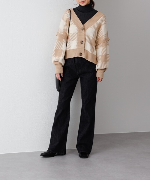 COLONY 2139（コロニートゥーワンスリーナイン）の「チェック柄ジャガードニット短丈カーディガン（カーディガン/ボレロ・レディース・ブラック/ベージュ/ブルー・FREE）」の22枚目の写真