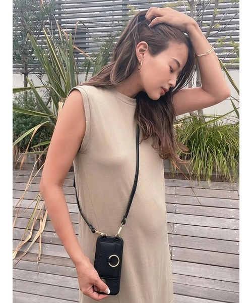 TRUNC(トランクエイティーエイト)の「(iPhone13対応)Shoulder Strap iPhone Case(スマホケース/カバー・レディース・ブラック/ベージュ・FREE)」の17枚目の写真