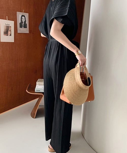 Leja(レジャ)の「【LEJA】Vネックボリューム袖半袖プリーツロングワンピース風オールインワン(ワンピース・レディース・ブラック/カーキ/グリーン・FREE)」の4枚目の写真