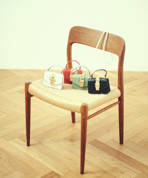 LAYMEE（レイミー）の「Avenir bag / アベニールバッグ（ショルダーバッグ・レディース・ブラック/レッド/グリーン/アイボリー・FREE）」の18枚目の写真