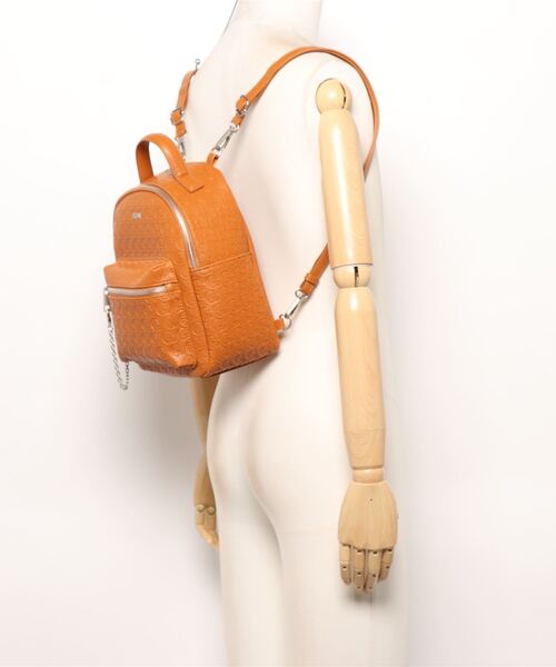 GYDA（ジェイダ）の「GYDA(ジェイダ) ミニリュック エンボス GY-B034 レディース バッグ　かばん ブランド（バックパック/リュック・レディース・キャメル/アイボリー/ブラック・FREE）」の5枚目の写真