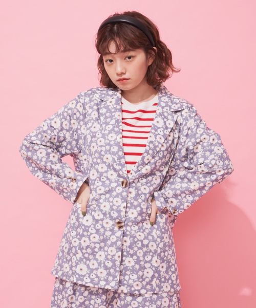 MERLOT（メルロー）の「レトロフラワージャケット/セットアップ