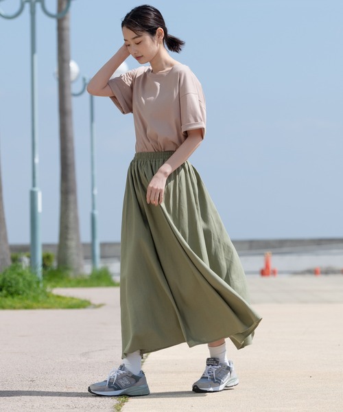 fort point(フォーポイント)の「【FORT POINT/フォートポイント】サイドスリットTシャツ(Tシャツ/カットソー・レディース・ホワイト/チャコールグレー/ブラック/グレー/サックスブルー/ミント/ピンク系その他/オレンジ系その他/ダークベージュ・LARGE/MEDIUM)」の14枚目の写真