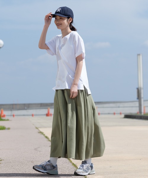 fort point(フォーポイント)の「【FORT POINT/フォートポイント】サイドスリットTシャツ(Tシャツ/カットソー・レディース・ホワイト/チャコールグレー/ブラック/グレー/サックスブルー/ミント/ピンク系その他/オレンジ系その他/ダークベージュ・LARGE/MEDIUM)」の10枚目の写真
