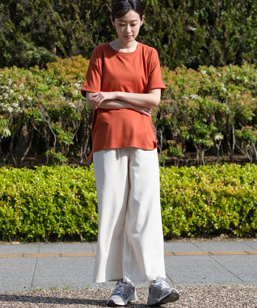 fort point(フォーポイント)の「【FORT POINT/フォートポイント】サイドスリットTシャツ(Tシャツ/カットソー・レディース・ホワイト/チャコールグレー/ブラック/グレー/サックスブルー/ミント/ピンク系その他/オレンジ系その他/ダークベージュ・LARGE/MEDIUM)」の18枚目の写真