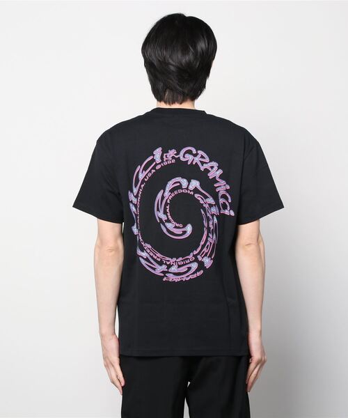Gramicci(グラミチ)の「【 GRAMICCI / グラミチ 】 SWIRL TEE プリント スワールTシャツ INS(Tシャツ/カットソー・メンズ・ホワイト/ブラック/パープル・L/M)」の7枚目の写真