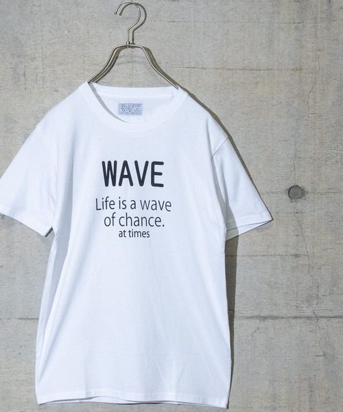 JOHN'S CLOSET（ジョンズクローゼット）の「【50】プリント半袖Tシャツ（Tシャツ/カットソー・メンズ・サックスブルー/ネイビー/ホワイト/ホワイト系その他3/ホワイト系その他/ホワイト系その他4/ブラック/ホワイト系その他2・LARGE/MEDIUM）」の4枚目の写真