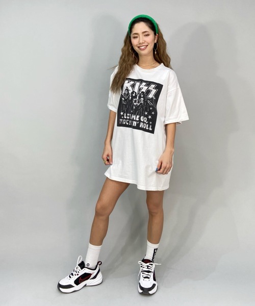 ムラサキスポーツ（ムラサキスポーツ）の「【ムラサキスポーツ別注】 KISS/キッス ビッグシルエット 古着風ロックTシャツ/ROCK Tシャツ  EP-MU001（Tシャツ/カットソー・レディース・ブラック/ホワイト・M/L）」の8枚目の写真