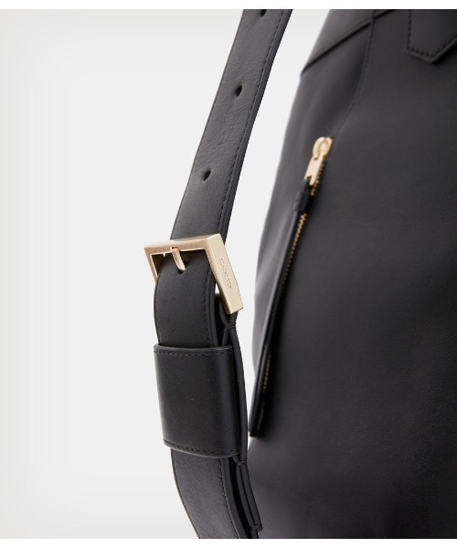 ALLSAINTS(オールセインツ)の「ANOUCK 2-IN-1 LEATHER BACKPACK | ANOUCK 2-IN-1 レザー バックパック(バックパック/リュック・レディース・グリーン系/ブラック・ONE SIZE)」の15枚目の写真