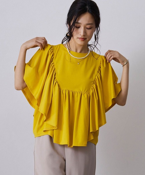 NICOLE white(ニコルホワイト)の「ペザント風フリルギャザーTEE(Tシャツ/カットソー・レディース・ブラック/イエロー/ブルー/レンガ・FREE)」の4枚目の写真