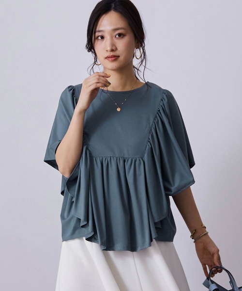 NICOLE white(ニコルホワイト)の「ペザント風フリルギャザーTEE(Tシャツ/カットソー・レディース・ブラック/イエロー/ブルー/レンガ・FREE)」の3枚目の写真