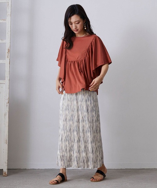 NICOLE white(ニコルホワイト)の「ペザント風フリルギャザーTEE(Tシャツ/カットソー・レディース・ブラック/イエロー/ブルー/レンガ・FREE)」の21枚目の写真