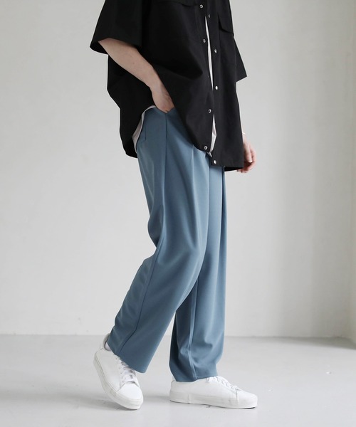 ETELIO（エテリオ）の「梨地バルーンタックセミワイドパンツ（その他パンツ・メンズ・オフホワイト/ブルー/ベージュ/ブラック/グリーン・S/M/L）」の15枚目の写真