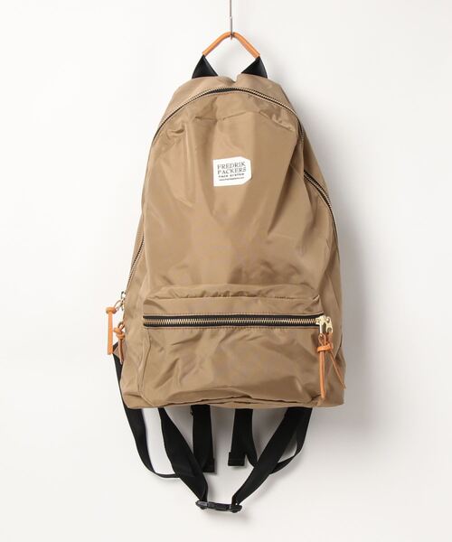 FREDRIK PACKERS(フレドリックパッカーズ)の「【W】【it】【FREDRIK PACKERS】420D DAY PACK(バックパック/リュック・レディース・ブラック/シルバーグレー/ホワイト/オリーブ/ネイビー/タン・FREE)」の5枚目の写真