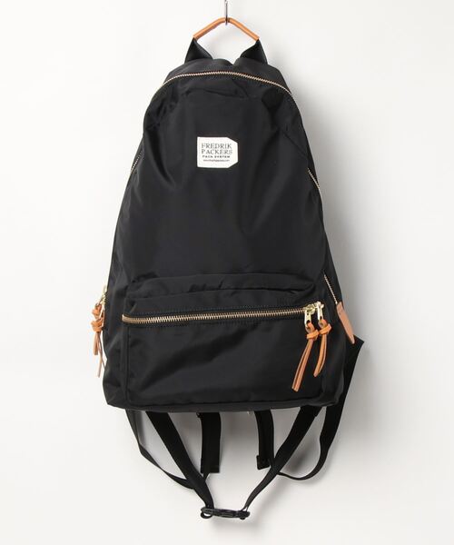 FREDRIK PACKERS(フレドリックパッカーズ)の「【W】【it】【FREDRIK PACKERS】420D DAY PACK(バックパック/リュック・レディース・ブラック/シルバーグレー/ホワイト/オリーブ/ネイビー/タン・FREE)」の3枚目の写真