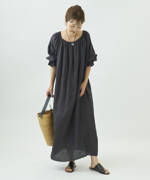 plage(プラージュ)の「ヴィンテージオフショルダードレス(ワンピース・レディース・オレンジ/チャコールグレー/ブラウン・38/36)」の2枚目の写真