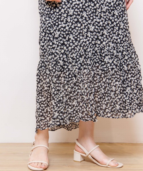 flower（フラワー）の「ブリージーフラワーワンピース（ワンピース・レディース・ブラック/ベージュ/グリーン・FREE）」の14枚目の写真