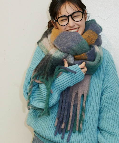 Auntie Rosa Holiday（アンティローザホリデー）の「チェックボリュームマフラー（マフラー・レディース・パープル/グリーン/イエロー・FREE）」の3枚目の写真