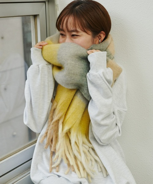 Auntie Rosa Holiday（アンティローザホリデー）の「チェックボリュームマフラー（マフラー・レディース・パープル/グリーン/イエロー・FREE）」の10枚目の写真