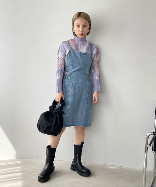 SANSeLF（サンセルフ）の「サイドカットデニムチュニック【SANSeLF】sanw22s094（チュニック・レディース・ライトブルー・FREE）」の3枚目の写真