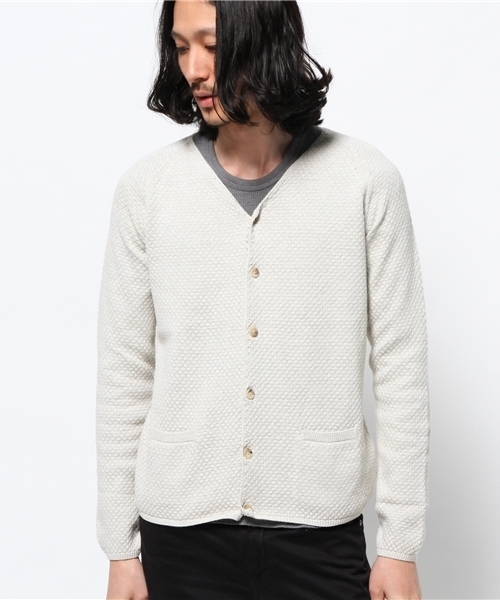AMERICAN RAG CIE（アメリカンラグシー）の「AMERICAN RAG CIE ラーベン編みカーディガン（カーディガン/ボレロ・メンズ・オートミール/ネイビー・1/2）」の3枚目の写真