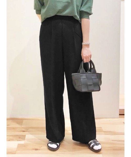 Samansa Mos2 blue(サマンサモスモスブルー)の「ヘリンボーンタックストレートパンツ(その他パンツ・レディース・キナリ/ブラック/ブラウン・フリ-)」の2枚目の写真