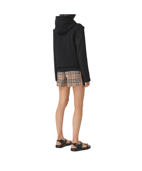 BURBERRY(バーバリー)の「サイドストライプ ヴィンテージチェック ストレッチコットン ショーツ(その他パンツ・レディース・ベージュ系・2/4/6)」の7枚目の写真