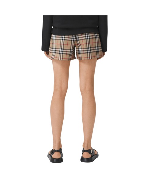 BURBERRY(バーバリー)の「サイドストライプ ヴィンテージチェック ストレッチコットン ショーツ(その他パンツ・レディース・ベージュ系・2/4/6)」の4枚目の写真
