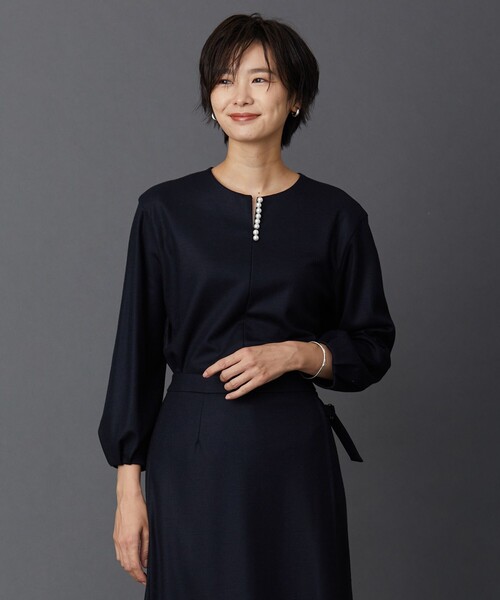 J.PRESS(ジェイプレス)の「【イージーケア】ウールスムースジャージー パール釦 カットソー(Tシャツ/カットソー・レディース・グレー系/ネイビー系・T13/T15)」の2枚目の写真