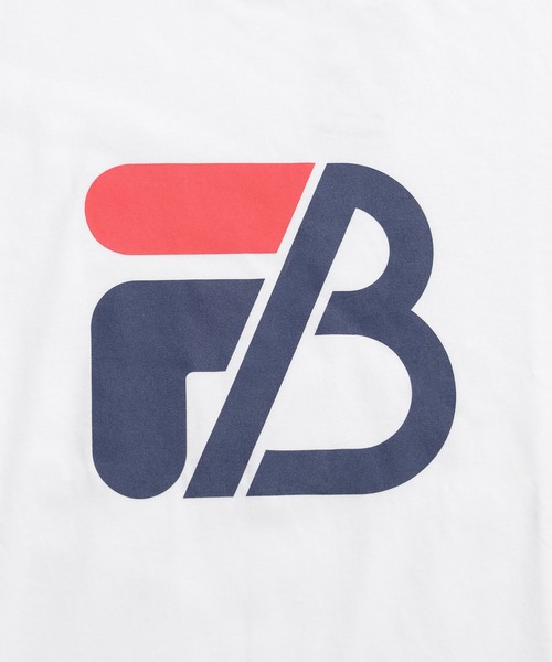 FILA（フィラ）の「【 FILA × BE:FIRST / フィラ × ビーファースト 】コラボ BIGロゴ 長袖 Tシャツ ロンT SOTA/SHUNTO/MANATO/RYUHEI/JUNON/RYOKI/LEO　※クリアファイル1枚(ランダム)、フォンタブ1個(ランダム)付き（Tシャツ/カットソー・メンズ・ホワイト/ワインレッド/ブラック・M/L）」の5枚目の写真