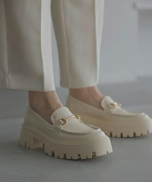 EIMY ISTOIRE（エイミーイストワール）の「トラックソールローファー（ローファー・レディース・ブラック/アイボリー・S/M/L）」の2枚目の写真