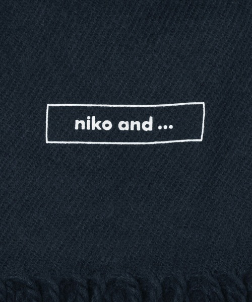 niko and...(ニコアンド)の「オリジナル無地ストール(ストール/ショール・レディース・ネイビー/イエロー/グリーン・0)」の8枚目の写真