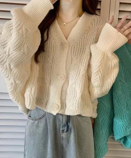 DAY CLOSET（デイ クローゼット）の「【ゆるっと羽織れるクロップド丈】ローゲージ ニット ドルマンカーディガン レディース（カーディガン/ボレロ・レディース・ホワイト/ピンク/ブルー・ONE SIZE）」の5枚目の写真