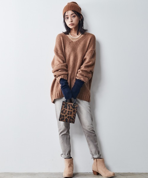 CHIC STYLE(シックスタイル)の「<大きいサイズ>Vネックヘアリーニットプルオーバー シックスタイル(ニット/セーター・レディース・グレー/モカ・5L/8L/4L/6L/L/LL/3L)」の20枚目の写真