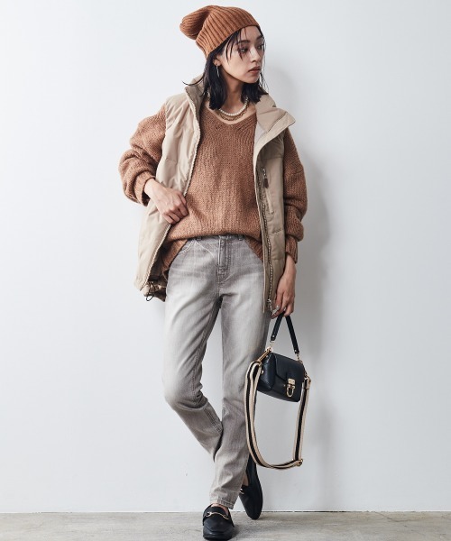 CHIC STYLE(シックスタイル)の「<大きいサイズ>Vネックヘアリーニットプルオーバー シックスタイル(ニット/セーター・レディース・グレー/モカ・5L/8L/4L/6L/L/LL/3L)」の11枚目の写真